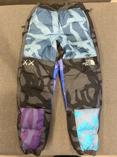 Kaws the north - x, retro